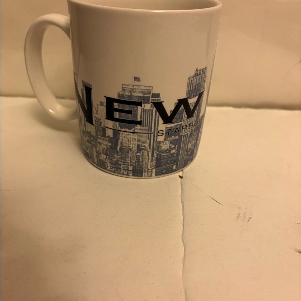 Starbucks New York Skyline Mug